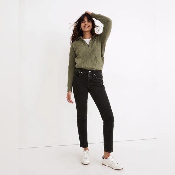 Madewell Tomboy Straight Jeans in Lunar Wash - Picture 2 of 5
